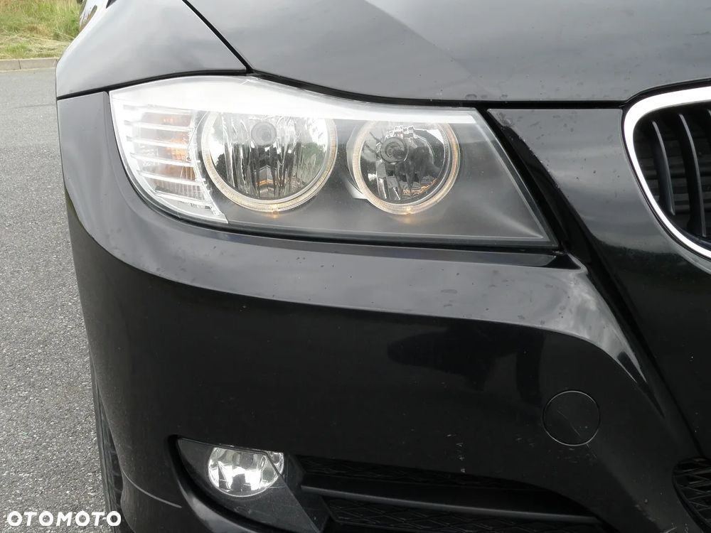 BMW Seria 3 318d - 11