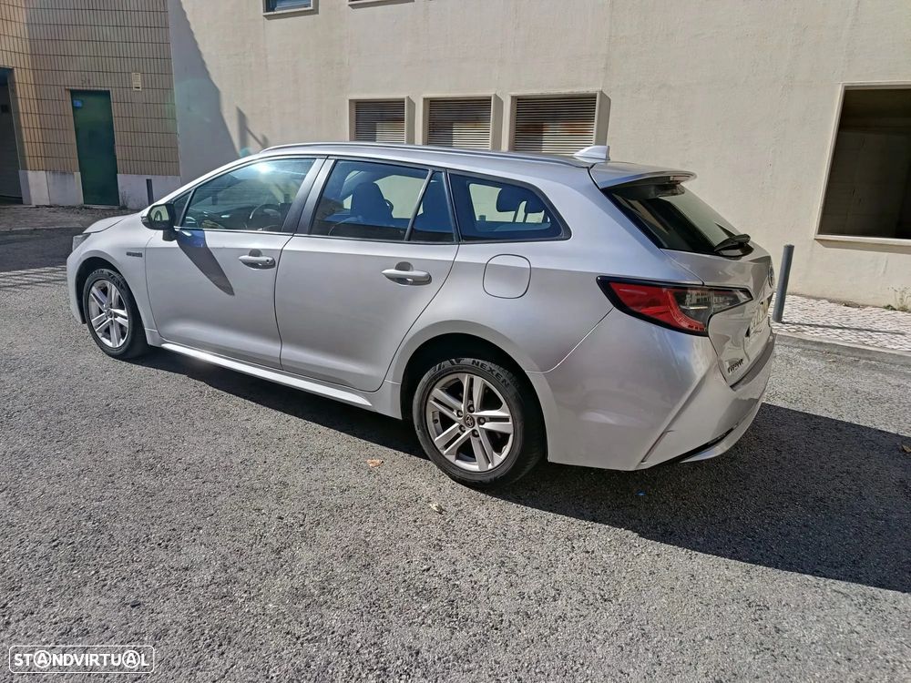 Toyota Corolla Touring Sports - 3
