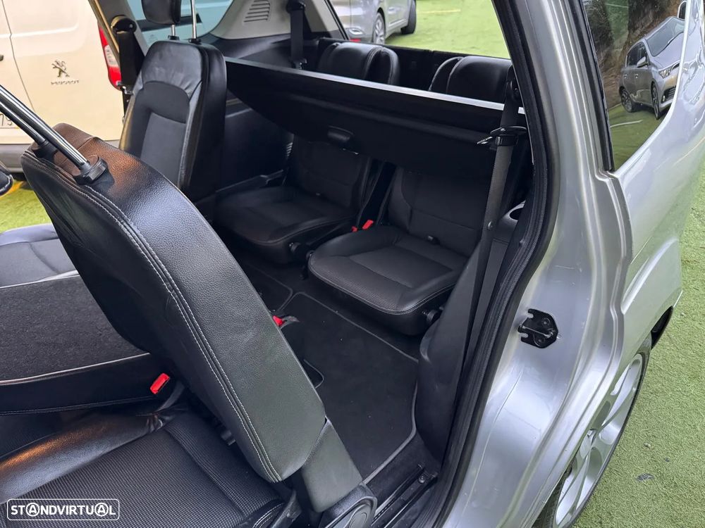 Ford S-Max 1.8 TDCi Titanium 7L - 10