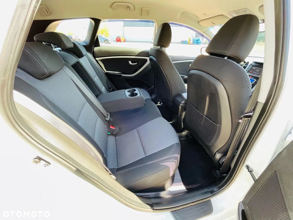 Hyundai i30 blue 1.6 GDI YES Gold - 15