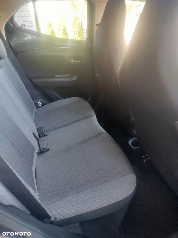 Toyota Aygo x - 8