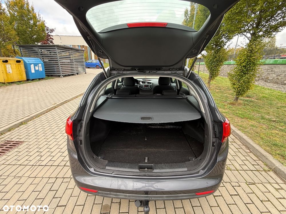 Kia Ceed - 28