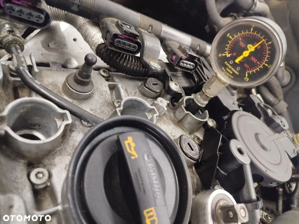 Audi A4 B81.8 T silnik CDH kompletny - 9