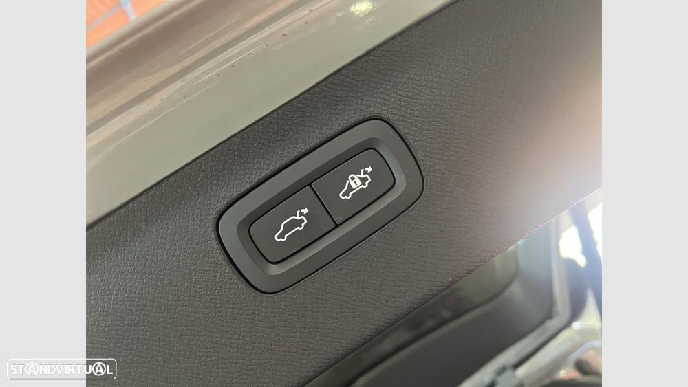 Volvo XC 90 2.0 T8 PHEV Core AWD - 16