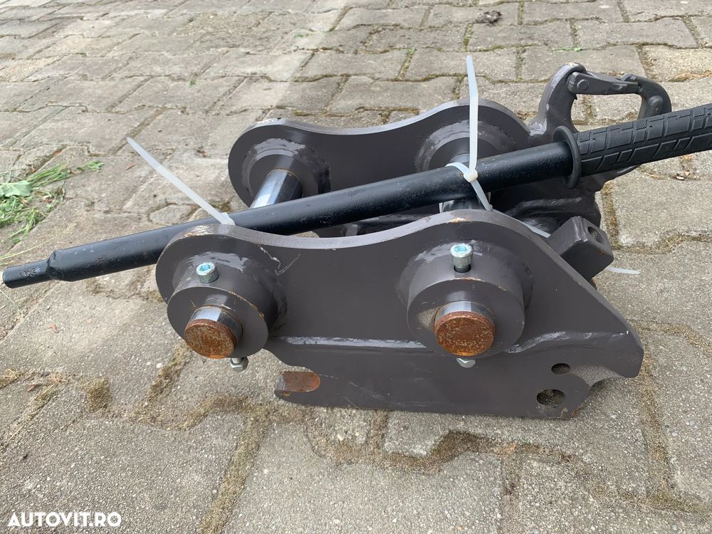 Sistem rapid de prindere cupe lehnhoff, pentru excavatoare de 3-4 tone - 2