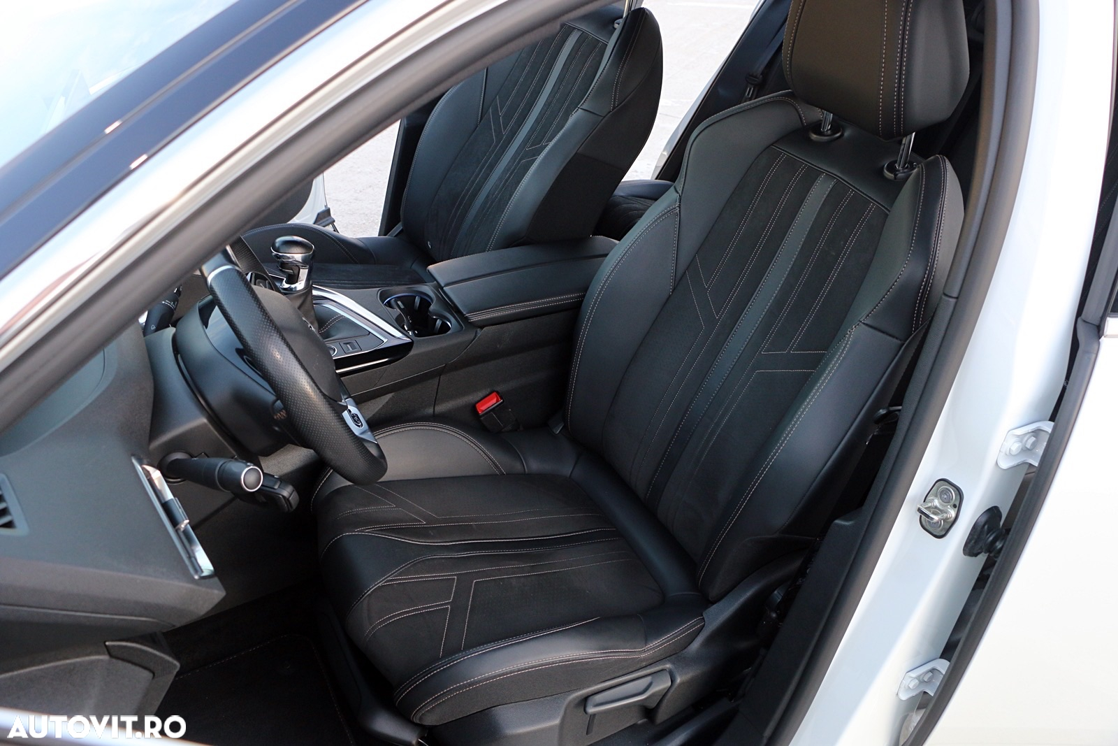 Peugeot 3008 1.5 BlueHDI S&S GT-Line - 13