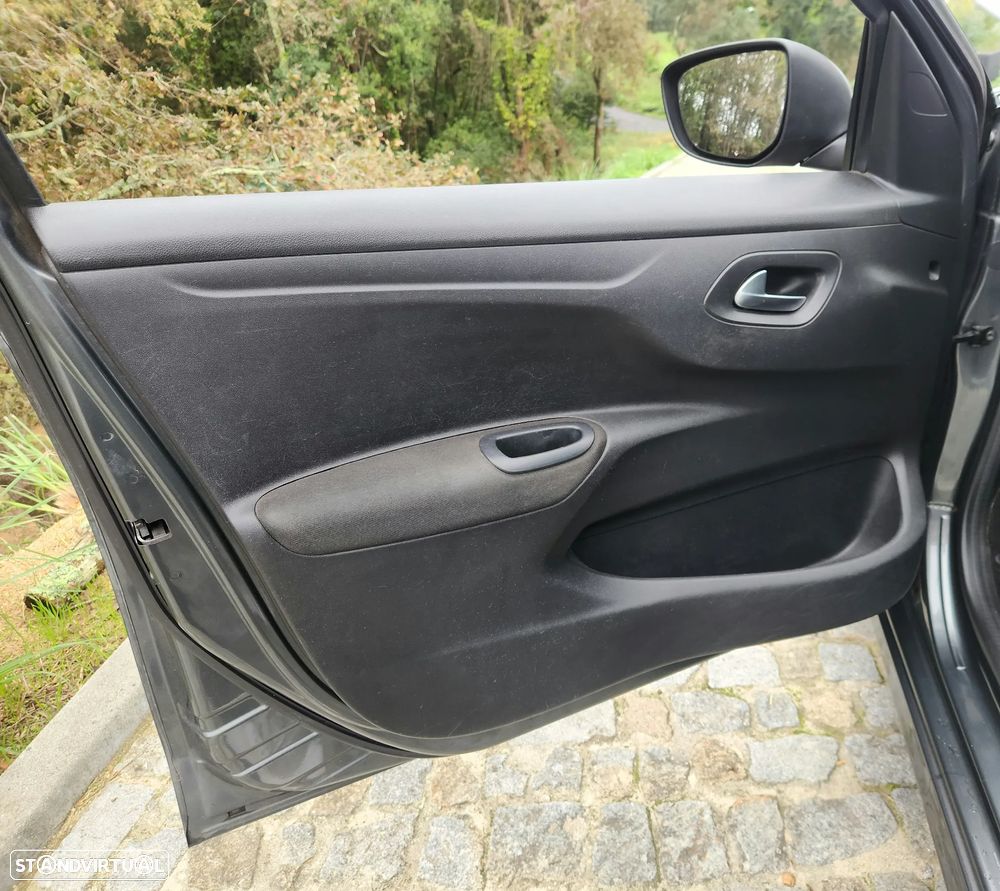 Citroën C-Elysée 1.6 HDi Seduction - 15