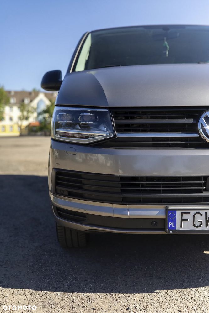 Volkswagen Multivan - 25