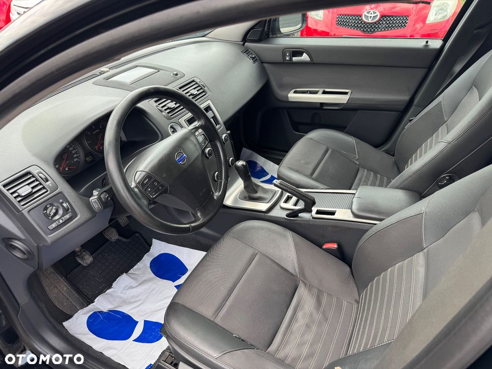 Volvo V50 2.0D Momentum - 10