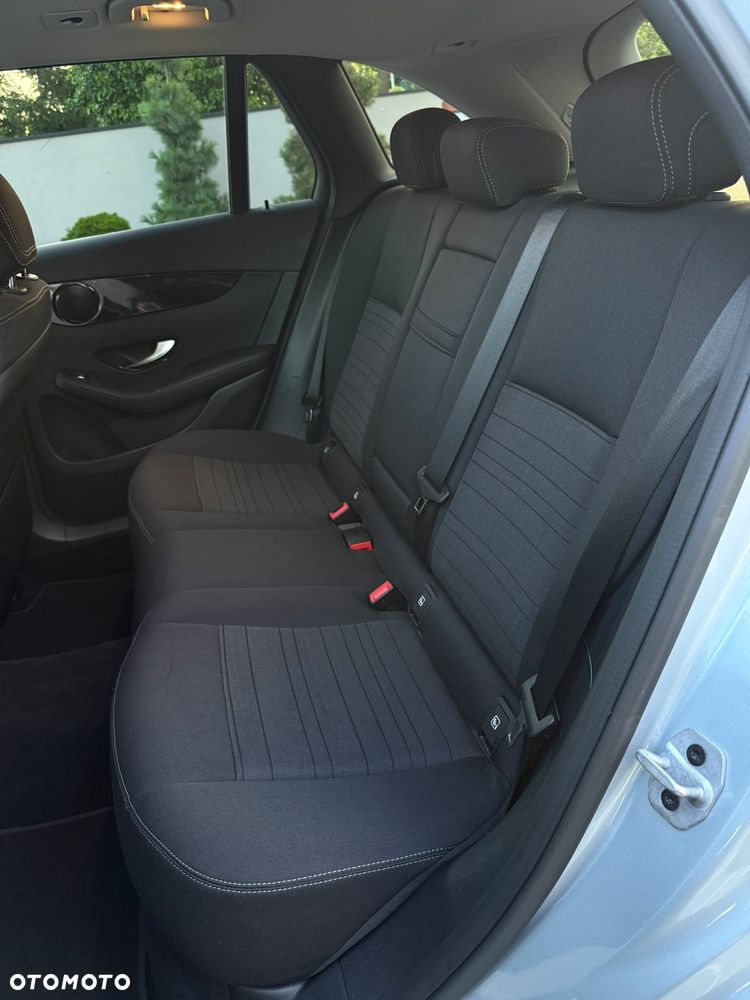 Mercedes-Benz GLC 200 d 4Matic 9G-TRONIC - 29