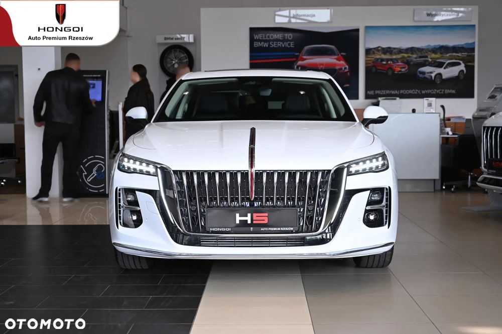Hongqi H5 - 3