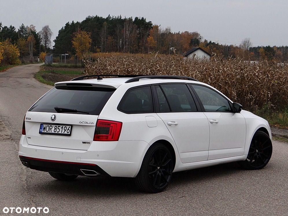 Skoda Octavia ver-2-0-tdi-4x4-rs-challenge-dsg - 11