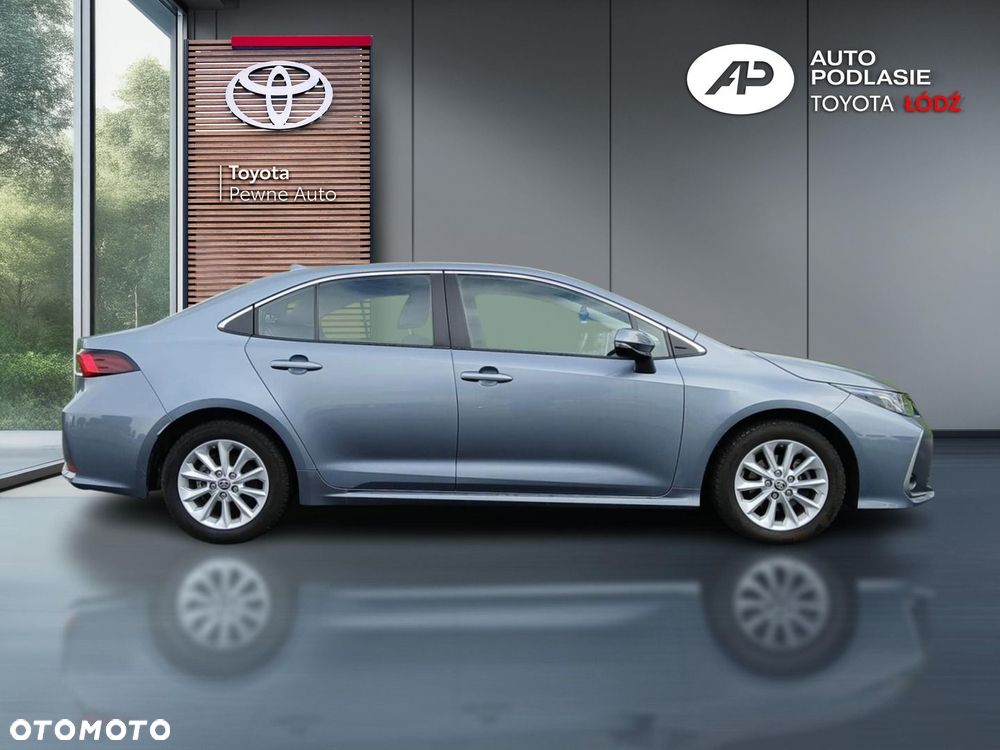 Toyota Corolla - 10