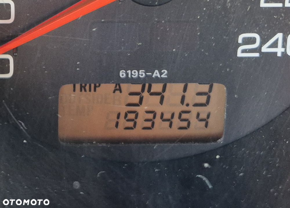Honda Accord 1.8i LS - 9