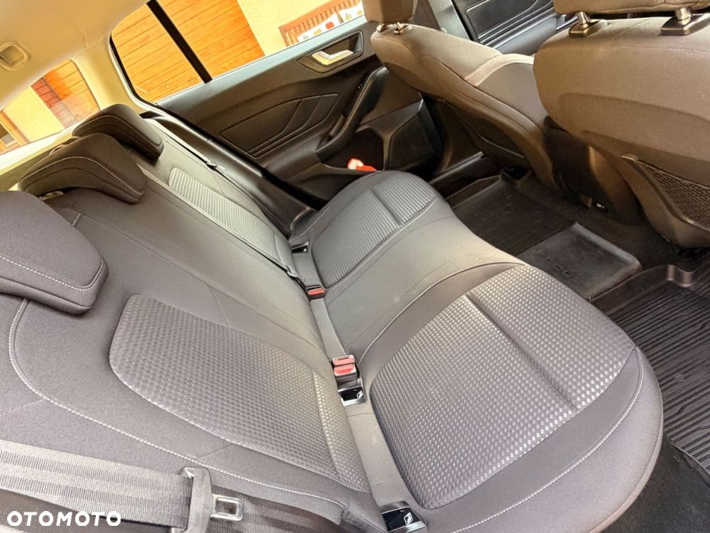 Ford Focus - 18