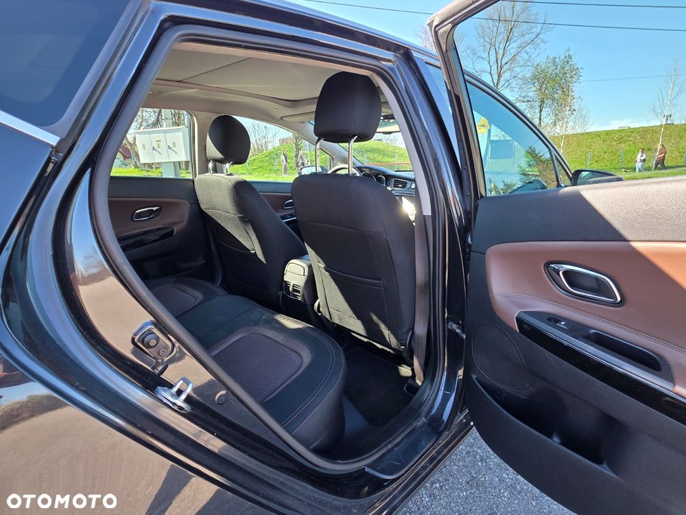 Kia Ceed 1.6 CRDi 128 Platinum Edition - 23