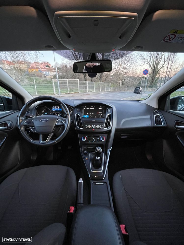 Ford Focus SW 1.0 EcoBoost Titanium - 14