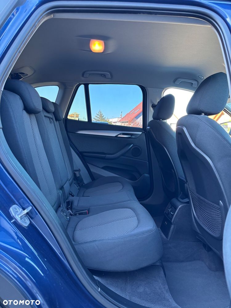 BMW X1 sDrive16d - 17