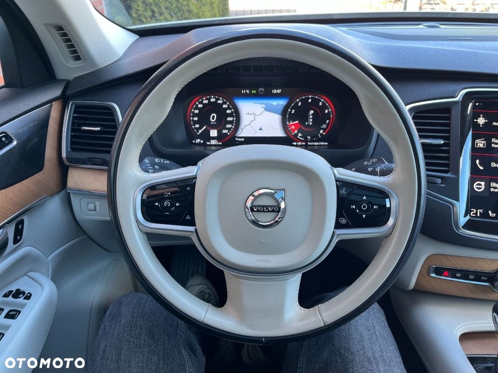 Volvo XC 90 B5 B AWD Plus Bright - 11