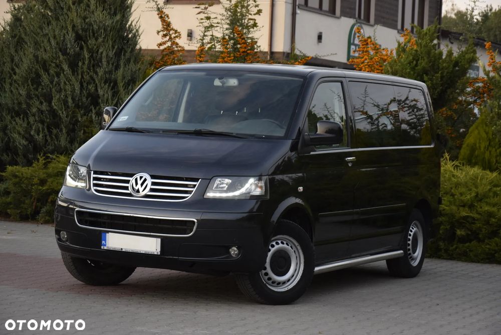 Volkswagen Transporter - 1