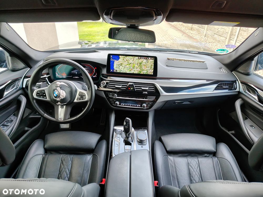 BMW Seria 5 540i xDrive mHEV M Sport sport - 33