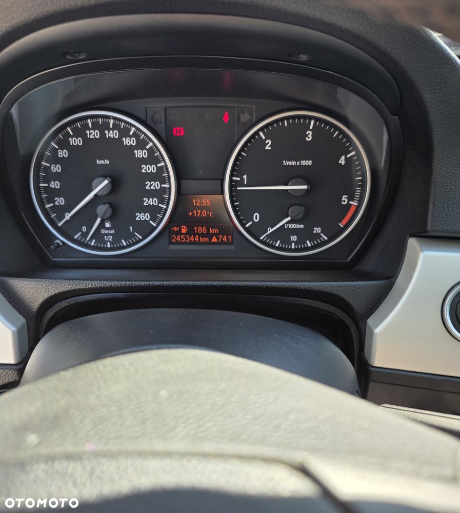 BMW Seria 3 318d DPF Edition Exclusive - 25