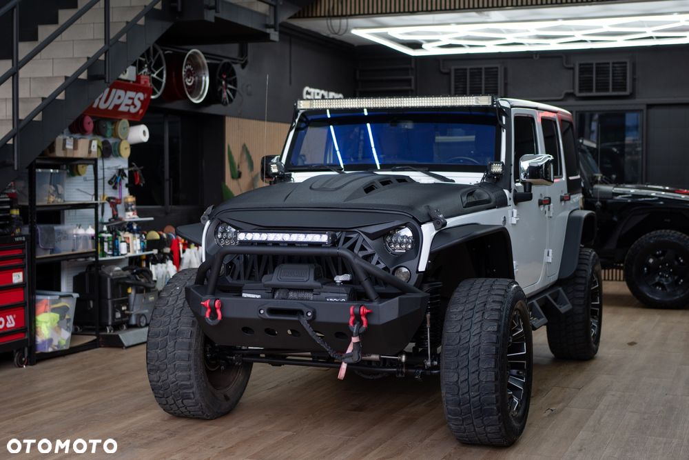 Jeep Wrangler 3.6 X - 30