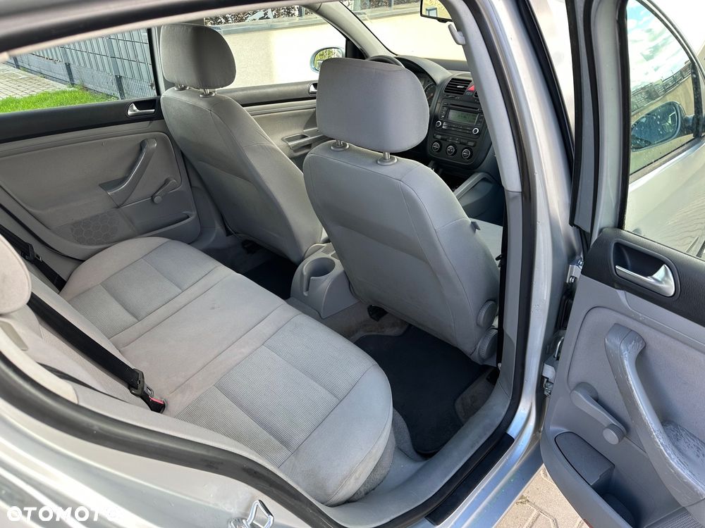 Volkswagen Golf V 1.9 TDI Comfortline - 12