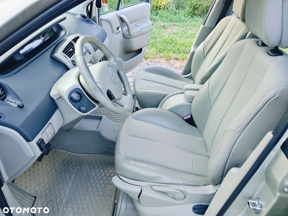 Renault Scenic - 10