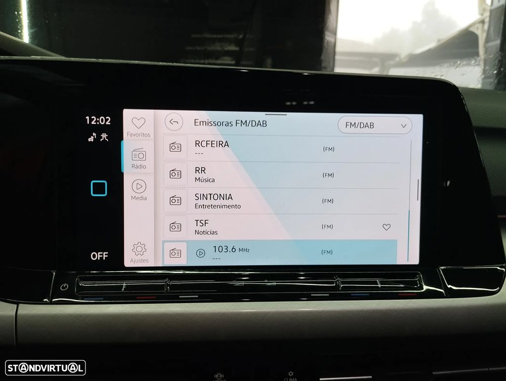 VW Golf 1.0 TSI Sportline - 27