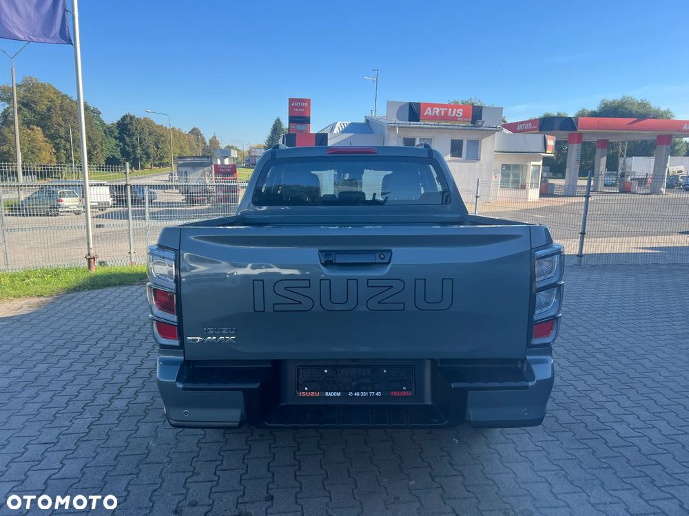 Isuzu D-Max - 4