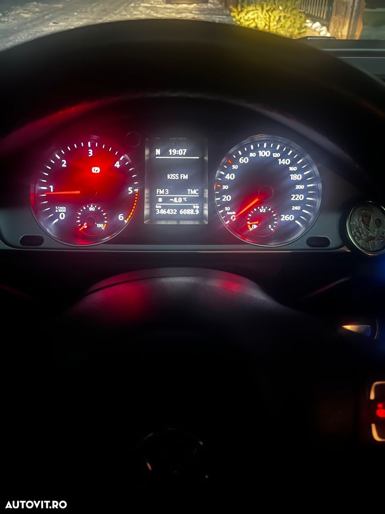 Volkswagen Passat 1.6 TDI BlueMotion - 12