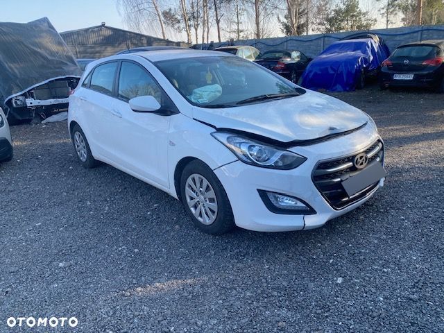 Hyundai i30 1.6 CRDi BlueDrive Classic + - 4
