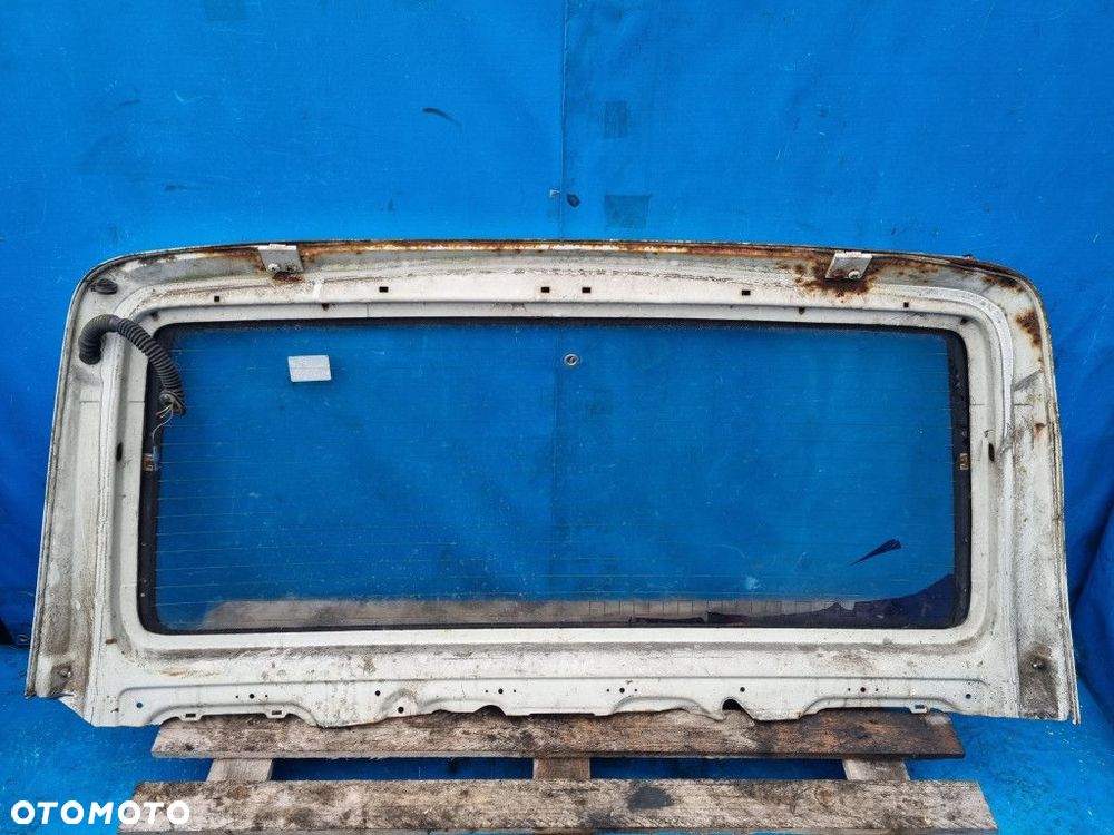 VW T4 TRANSPORTER SZYBA TYLNA - 2