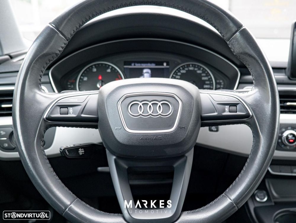 Audi A4 Avant 35 TDI Design S tronic - 24