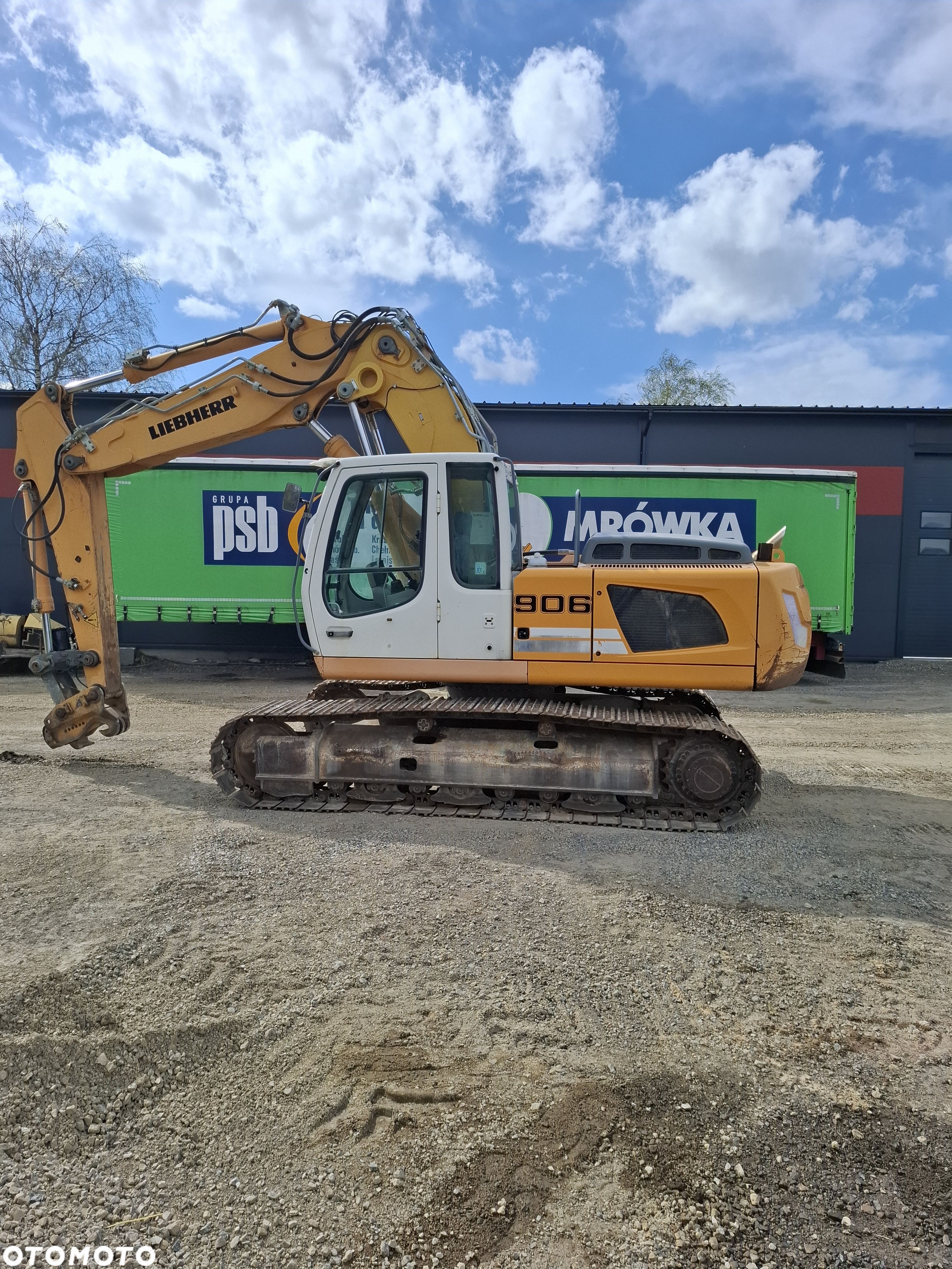 Liebherr Liebherr R906LC - 1