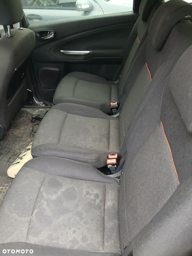 Ford Galaxy 2.0 TDCi Ambiente - 2