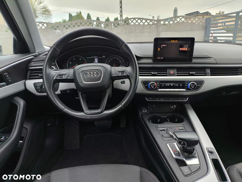 Audi A4 Limousine 35 TDI S tronic design - 27