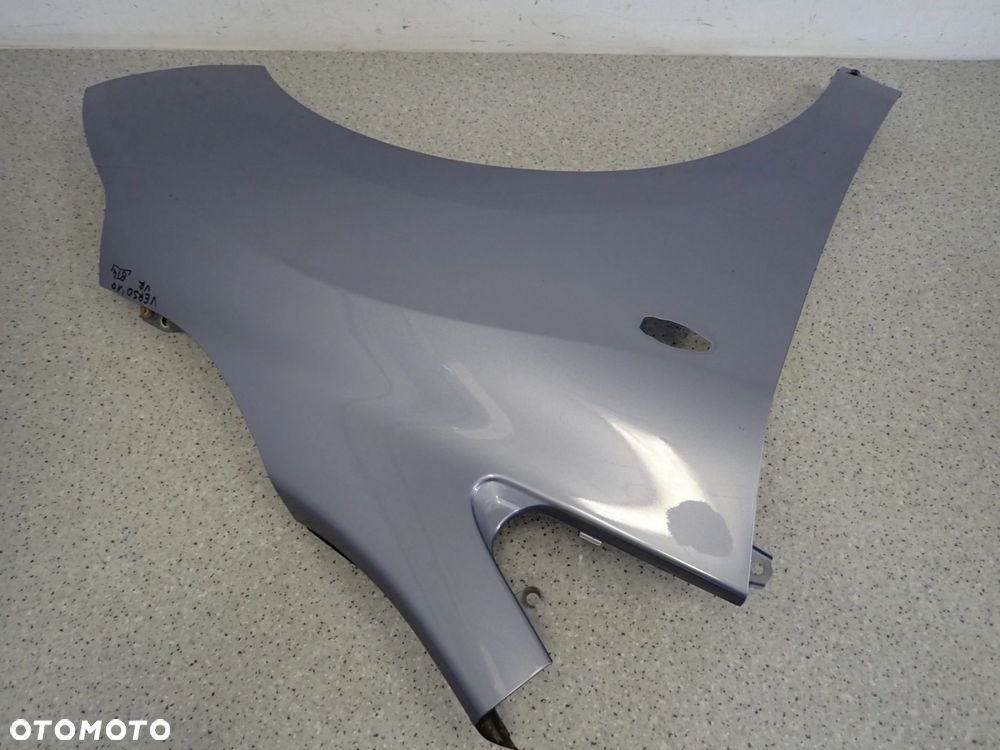 TOYOTA VERSO 09-13 BŁOTNIK PRZEDNI PRAWY 8T4 - 9