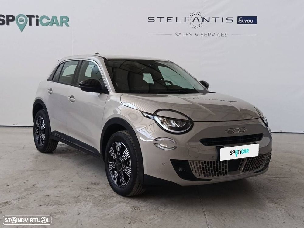 Fiat 600 1.2 Hybrid Icon - 3