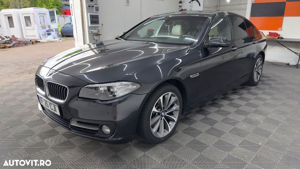 BMW Seria 5 520d AT - 7
