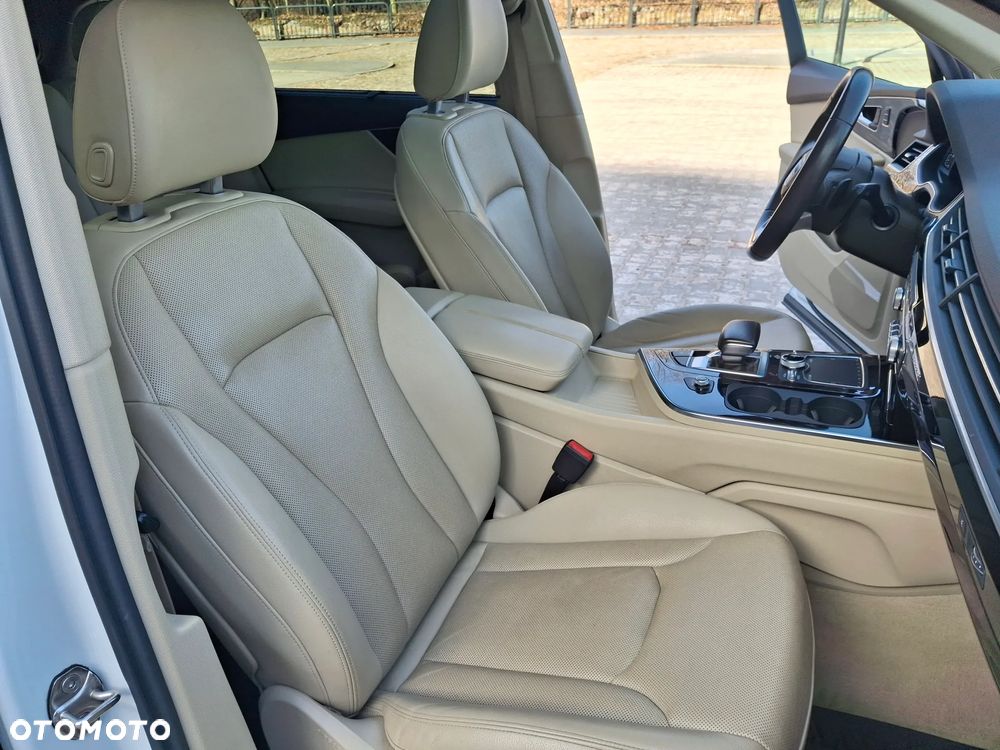 Audi Q7 - 21