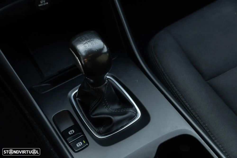 Volvo XC 40 2.0 D3 - 20