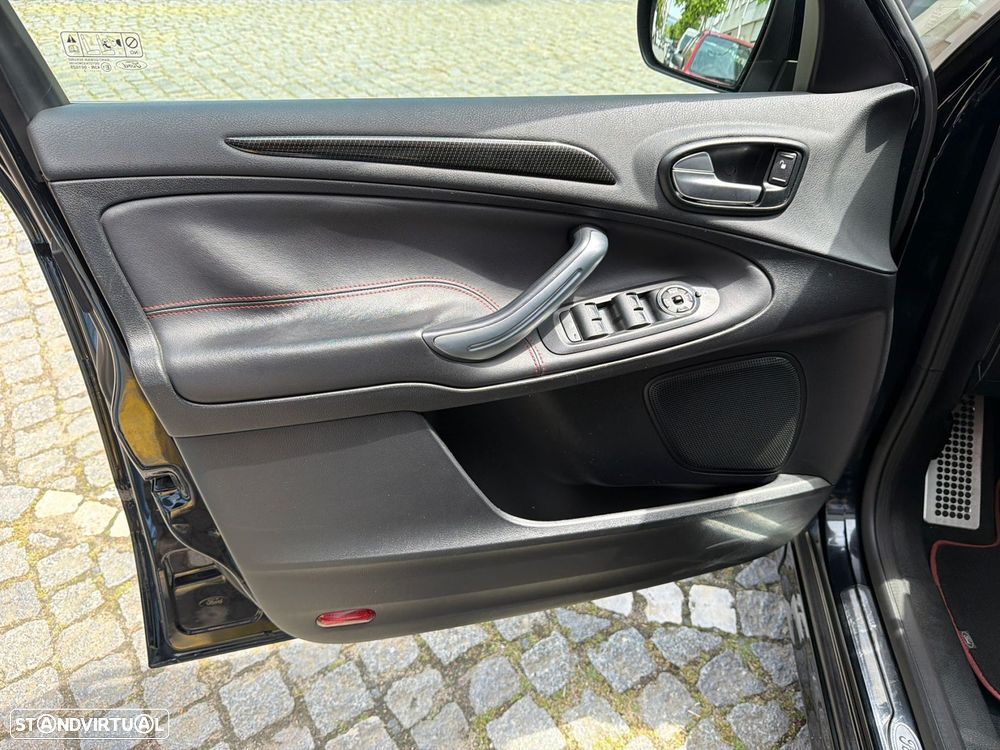 Ford S-Max 2.2 TDCi Titanium 7L - 10