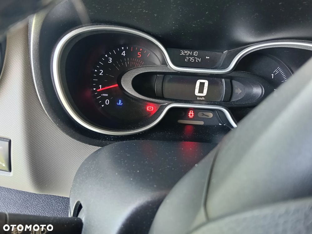 Renault Trafic Grand 1.6 dCi - 8