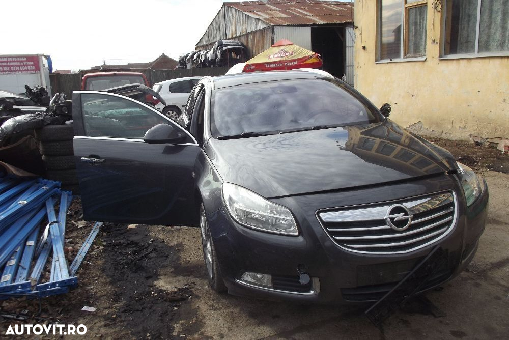 Dezmembrez Opel Insignia motor 2.0cdti Euro 5 combi cutie manuala - 2