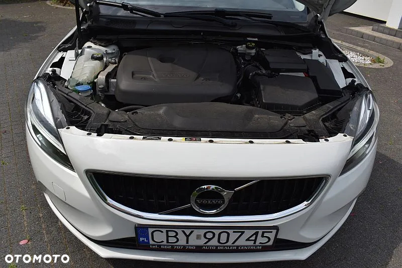 Volvo V40 T2 Geartronic Summum - 34