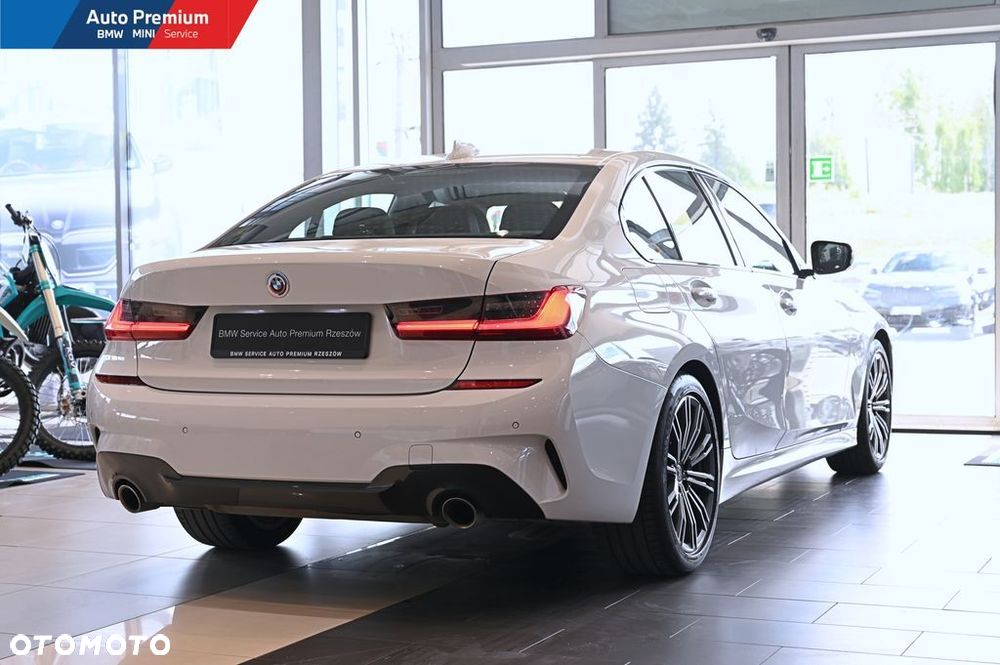 BMW Seria 3 318i - 19