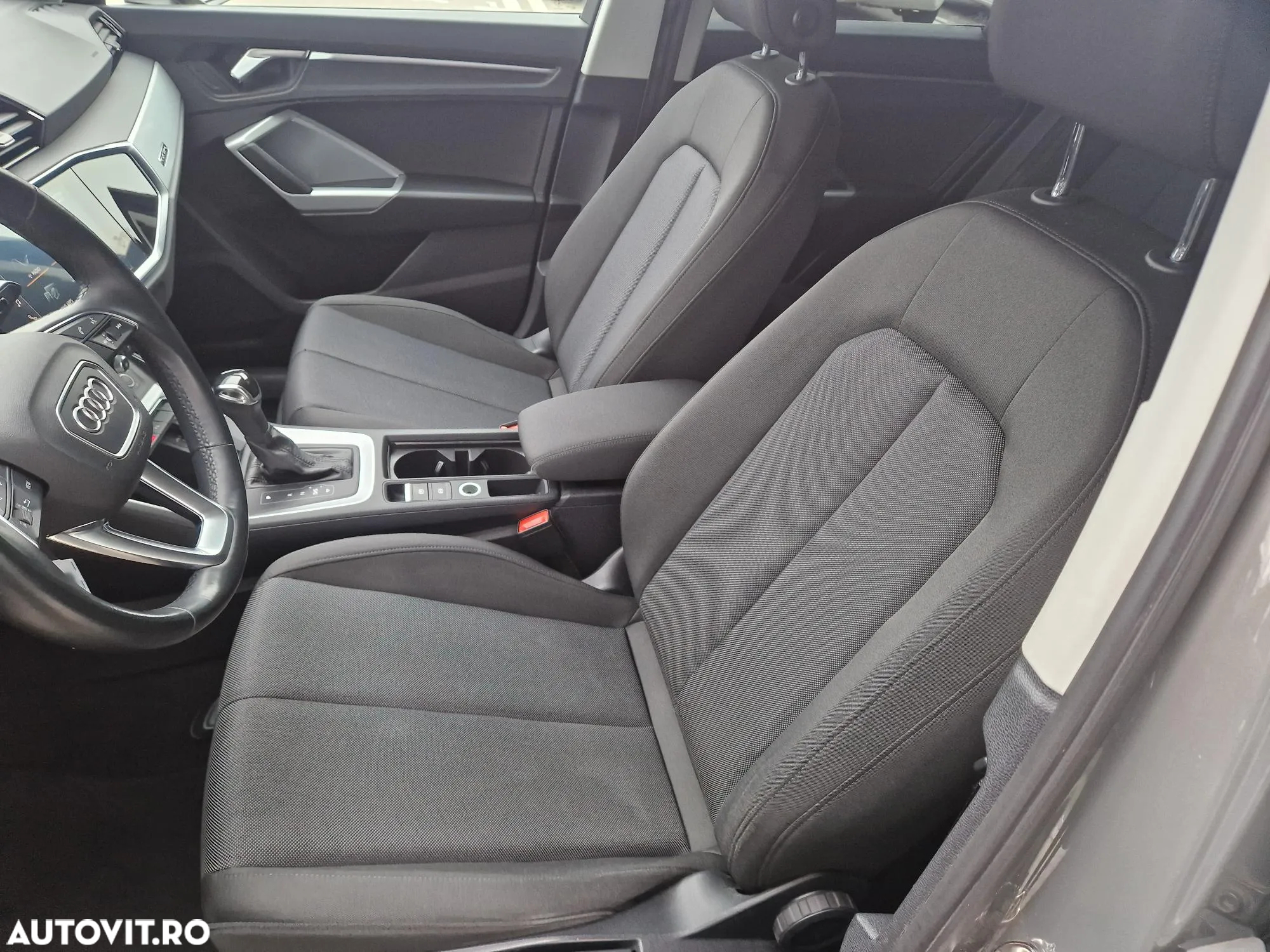Audi Q3 2.0 35 TDI S tronic Advanced - 11
