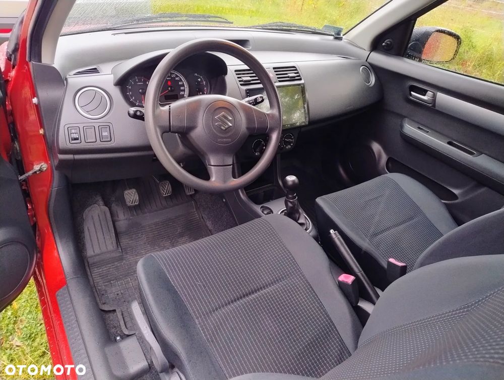 Suzuki Swift 1.3 Classic - 7